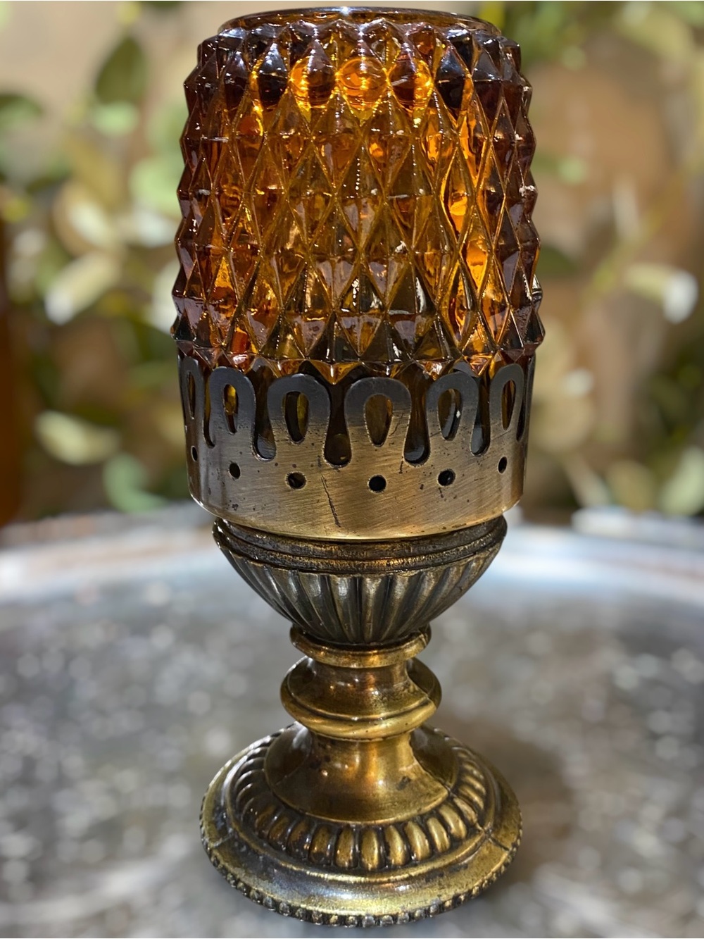 Vintage Fairy Lamp Amber Diamond Point Indiana Glass Brass Base Gorgeous - Picture 3 of 11